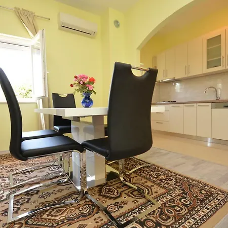 Апартаменты Apartman Susic Policnik
